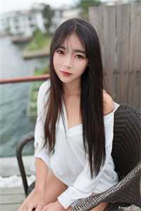 穿成女主的女儿推荐