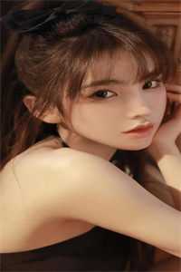 美女和小伙合租