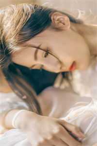 华锦恩李颜臻金针传人短剧